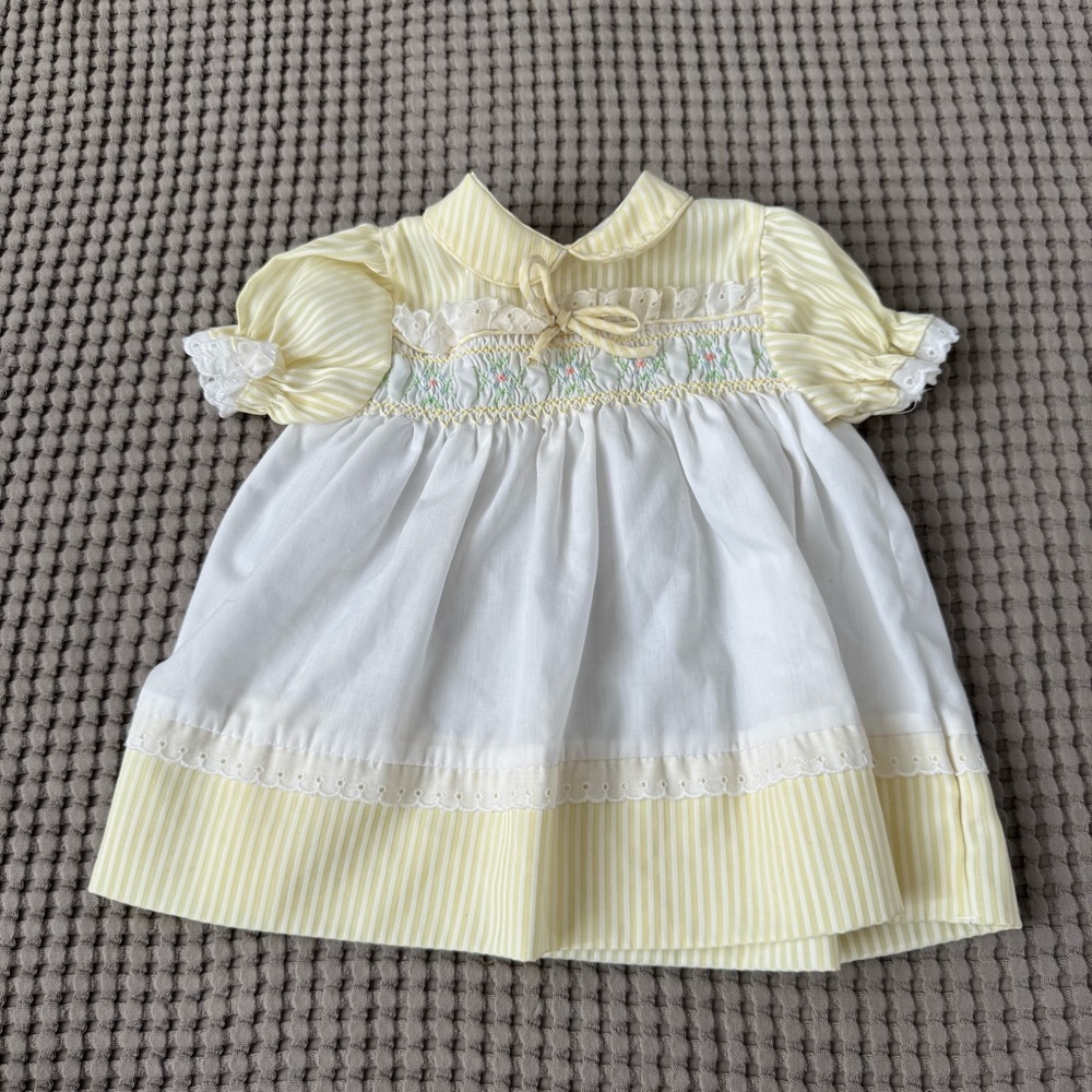 Vintage Polly Finders smocked Peter Pan collar puff sleeve dress 6-9m